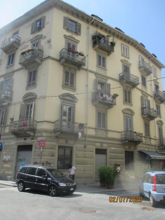 Appartement La Finestra Sul Balon à Turin Extérieur photo